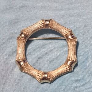 1972 Vintage Avon Gold Bamboo Brooch Classic Design 1" X 1" Scarf Holder Lapel